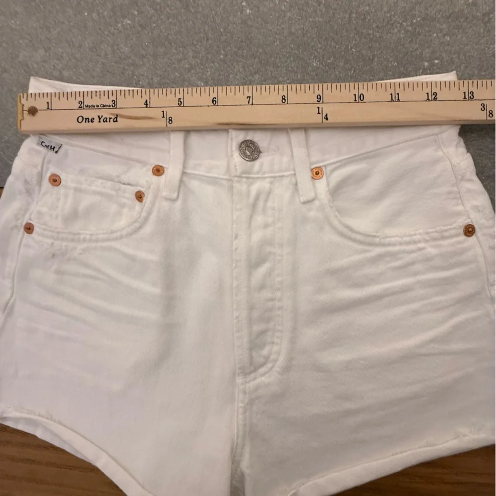 Citizens of Humanity Marlow High Rise White Denim Cutoff Shorts Size 24 NWOT - Picture 12 of 14